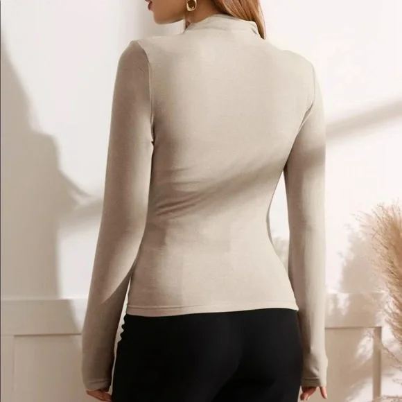 Elegant Classy Work Office Long Sleeve Ruched Top Blouse - Picture 3 of 8